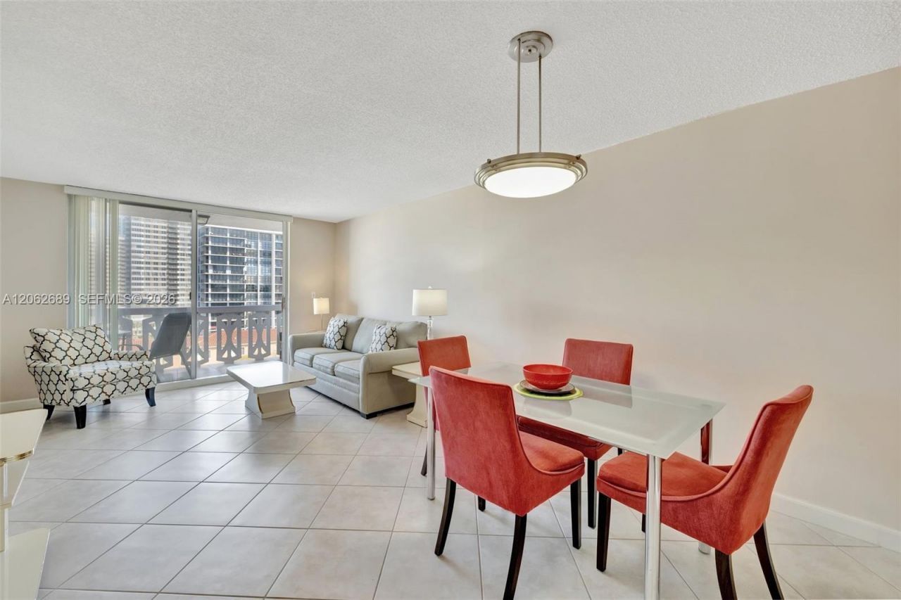 3113 S Ocean Dr, Unit 804, Hallandale Beach, FL 33009 Photo
