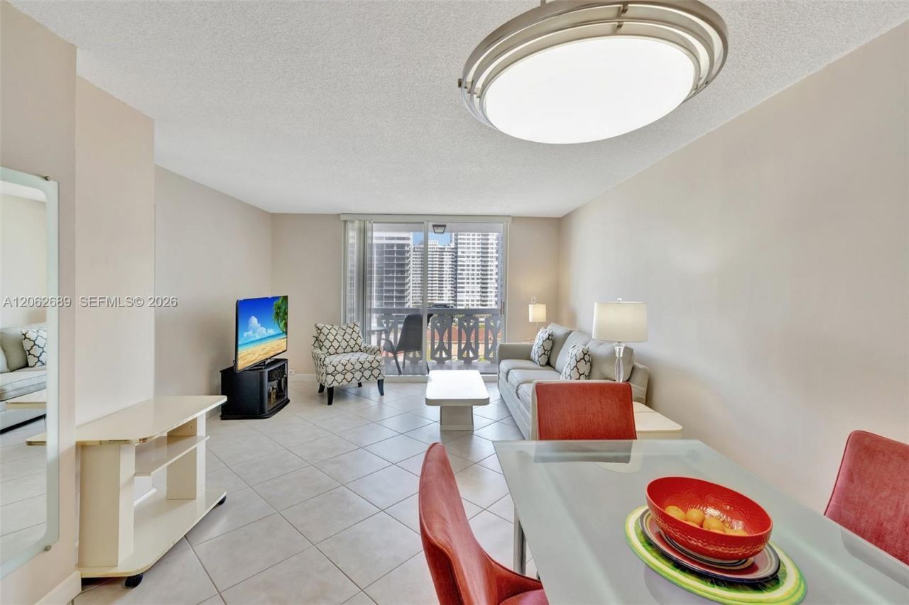 3113 S Ocean Dr, Unit 804, Hallandale Beach, FL 33009 Photo