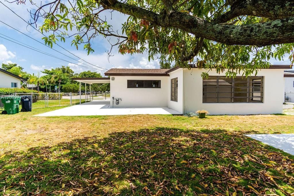 19390 Whispering Pines Rd , Cutler Bay, FL 33157 Photo