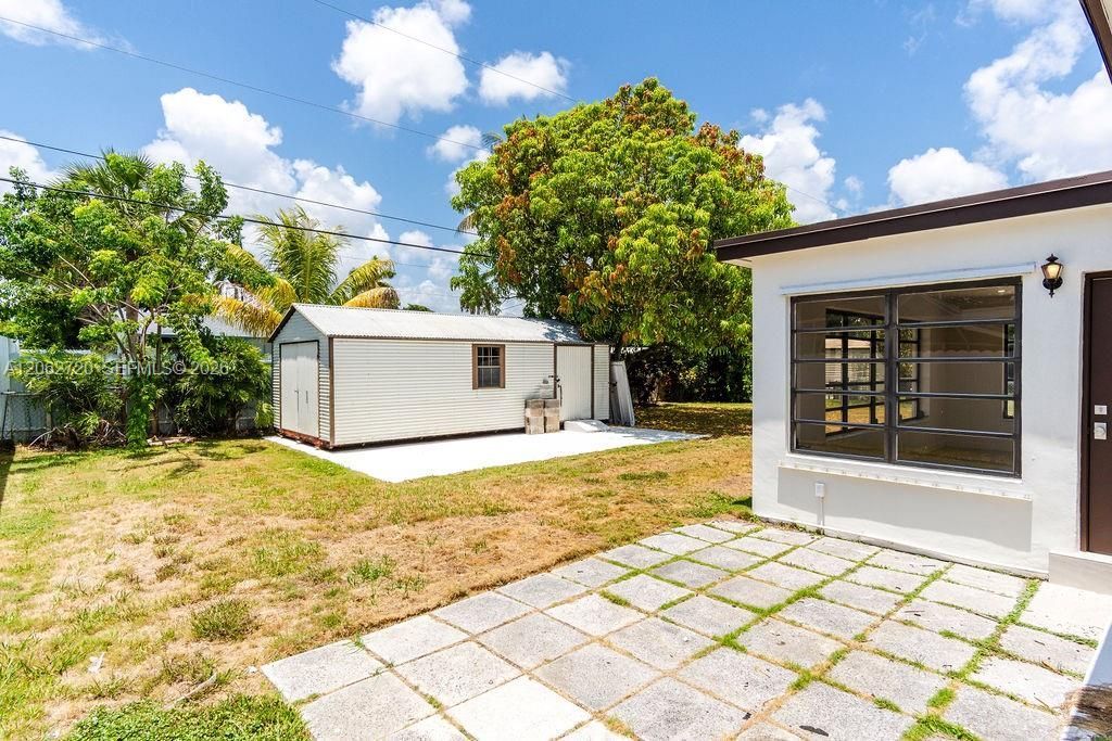 19390 Whispering Pines Rd , Cutler Bay, FL 33157 Photo