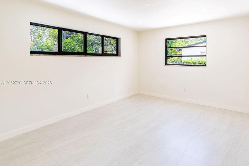 19390 Whispering Pines Rd , Cutler Bay, FL 33157 Photo