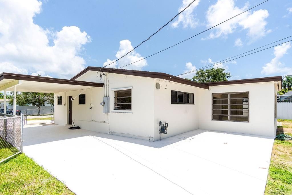 19390 Whispering Pines Rd , Cutler Bay, FL 33157 Photo