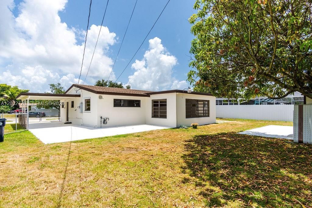 19390 Whispering Pines Rd , Cutler Bay, FL 33157 Photo