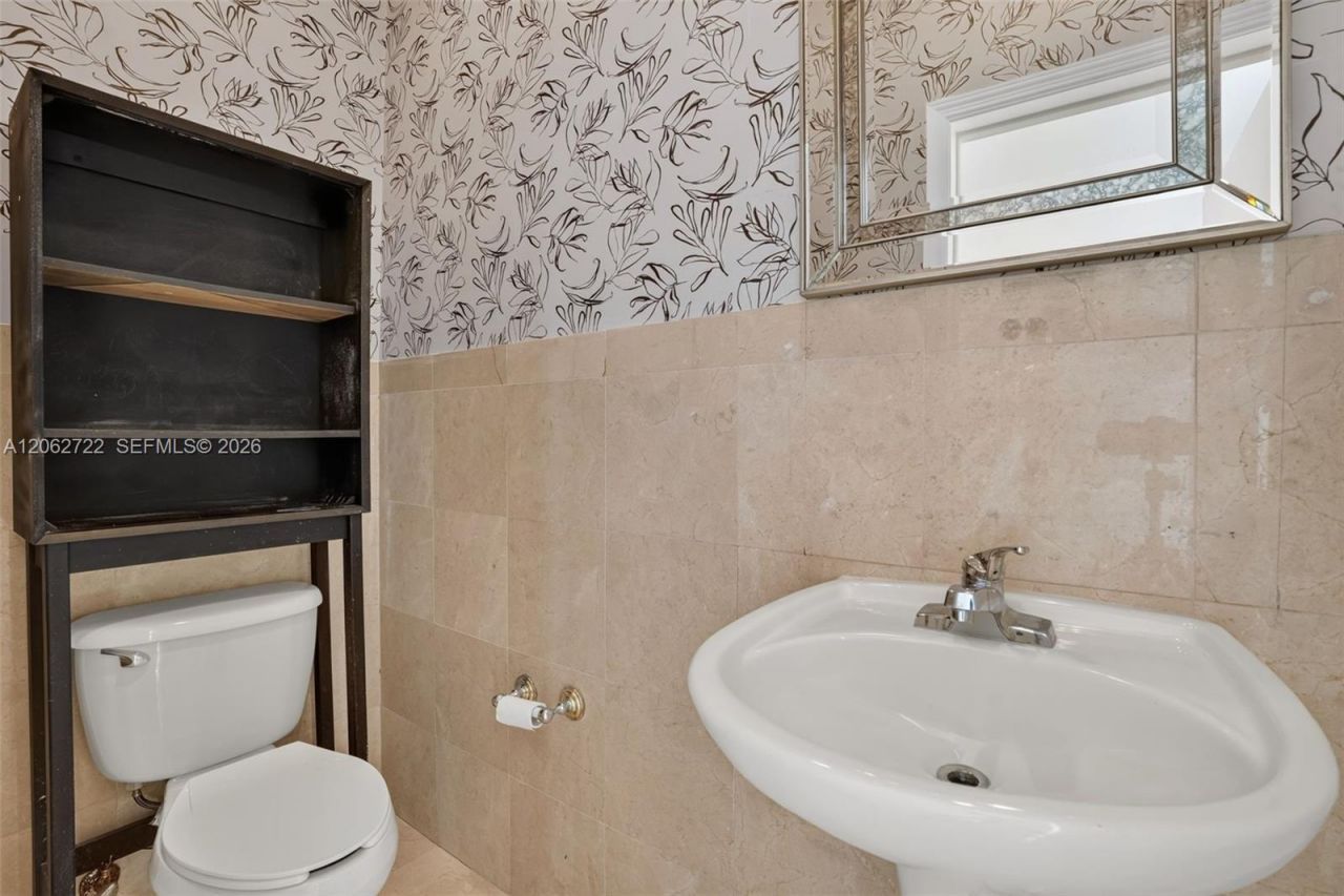 1027 Euclid Ave, Unit 2, Miami Beach, FL 33139 Photo