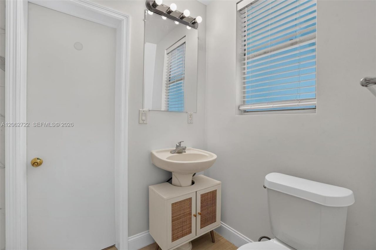 1027 Euclid Ave, Unit 2, Miami Beach, FL 33139 Photo