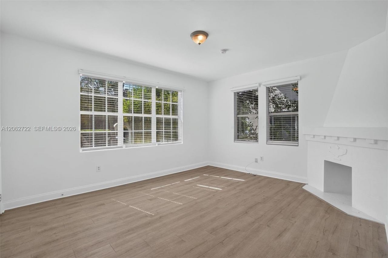1027 Euclid Ave, Unit 2, Miami Beach, FL 33139 Photo