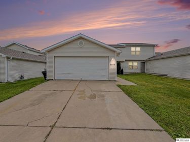 2428 Ramsey Road, Lincoln, NE 68524