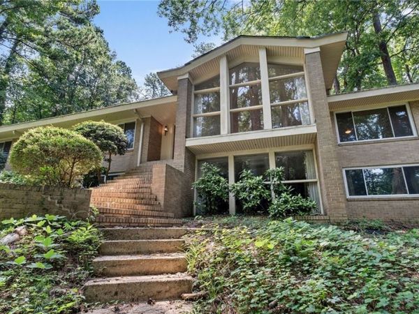 3515 Woodland Hills Drive, Tuscaloosa, AL 35405