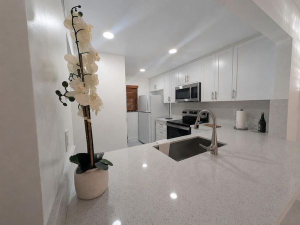 10317 NW 9th St Circle, Unit 102-9, Miami, FL 33172