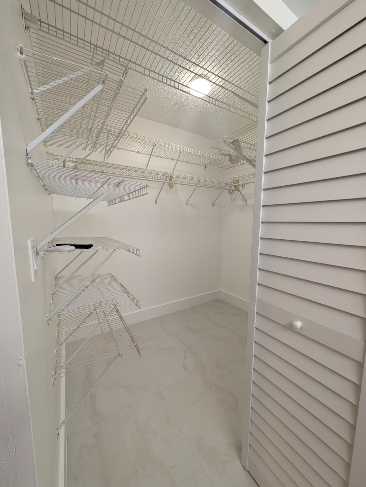 10317 NW 9th St Circle, Unit 102-9, Miami, FL 33172 Photo