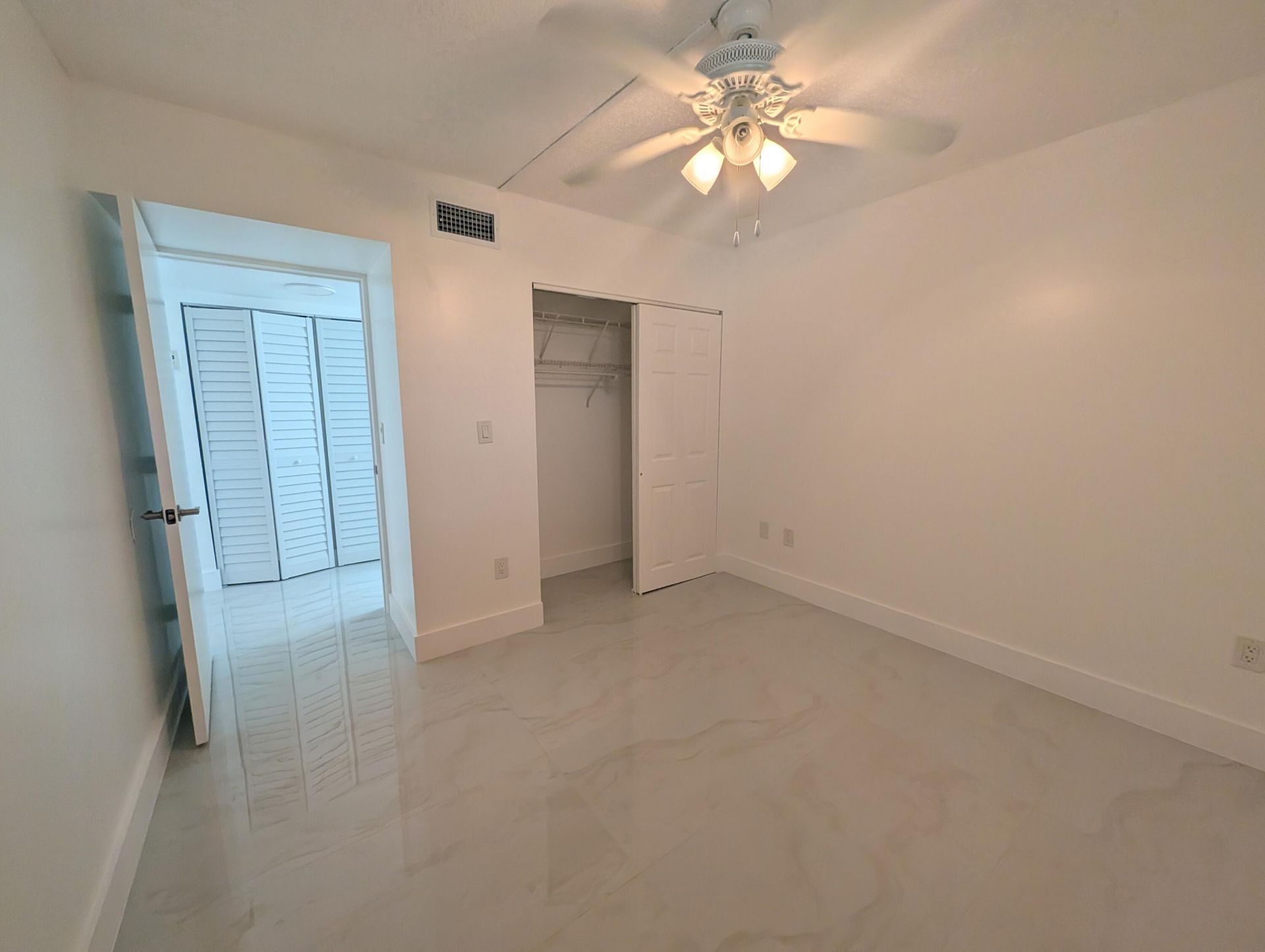 10317 NW 9th St Circle, Unit 102-9, Miami, FL 33172 Photo