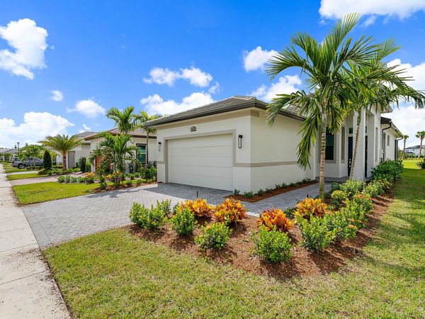 9333 SW Pepoli Way, Port St. Lucie, FL 34987