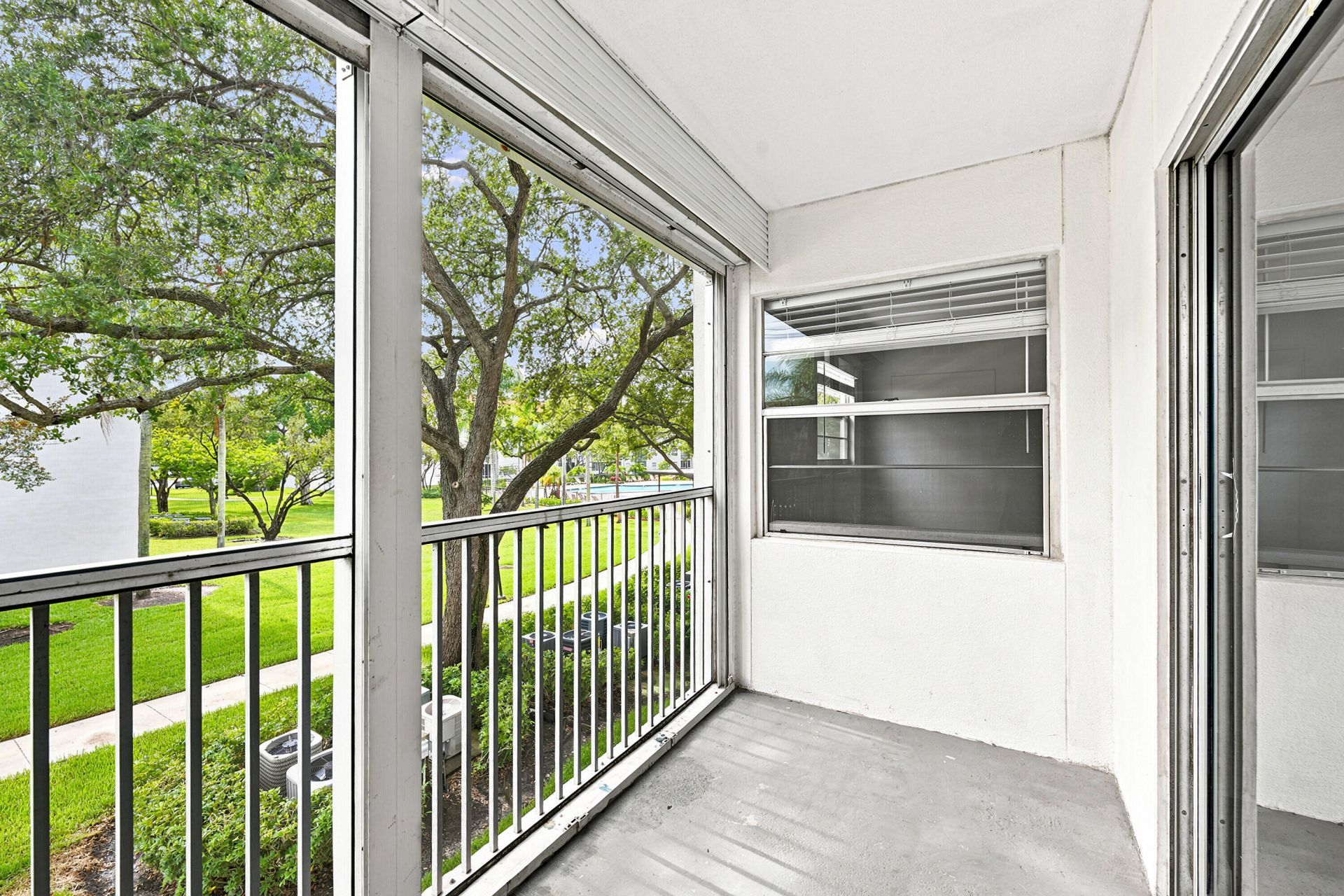 1400 SW 124th Terrace, Unit 202Q, Pembroke Pines, FL 33027 Photo