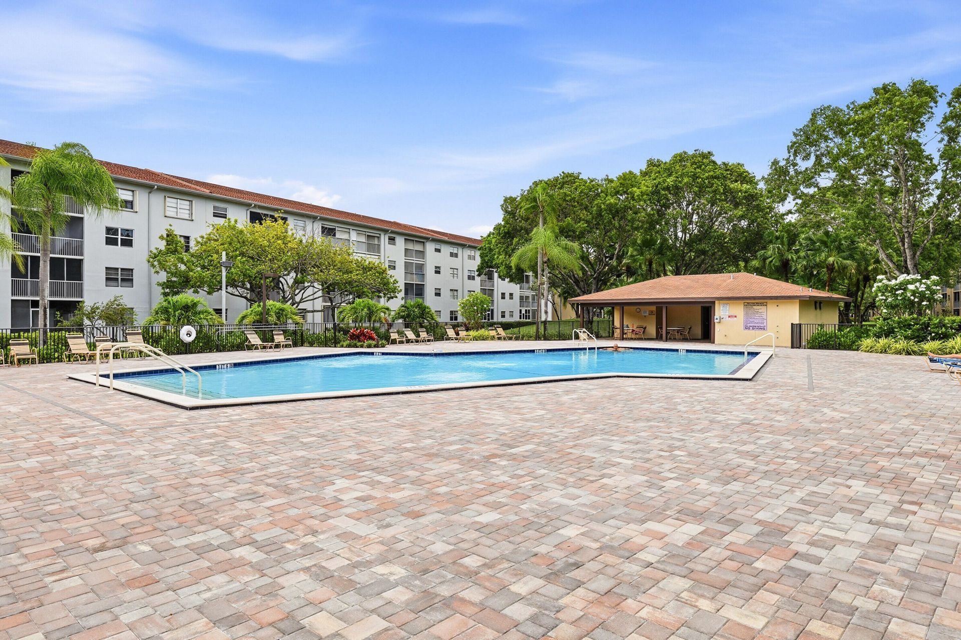 1400 SW 124th Terrace, Unit 202Q, Pembroke Pines, FL 33027 Photo