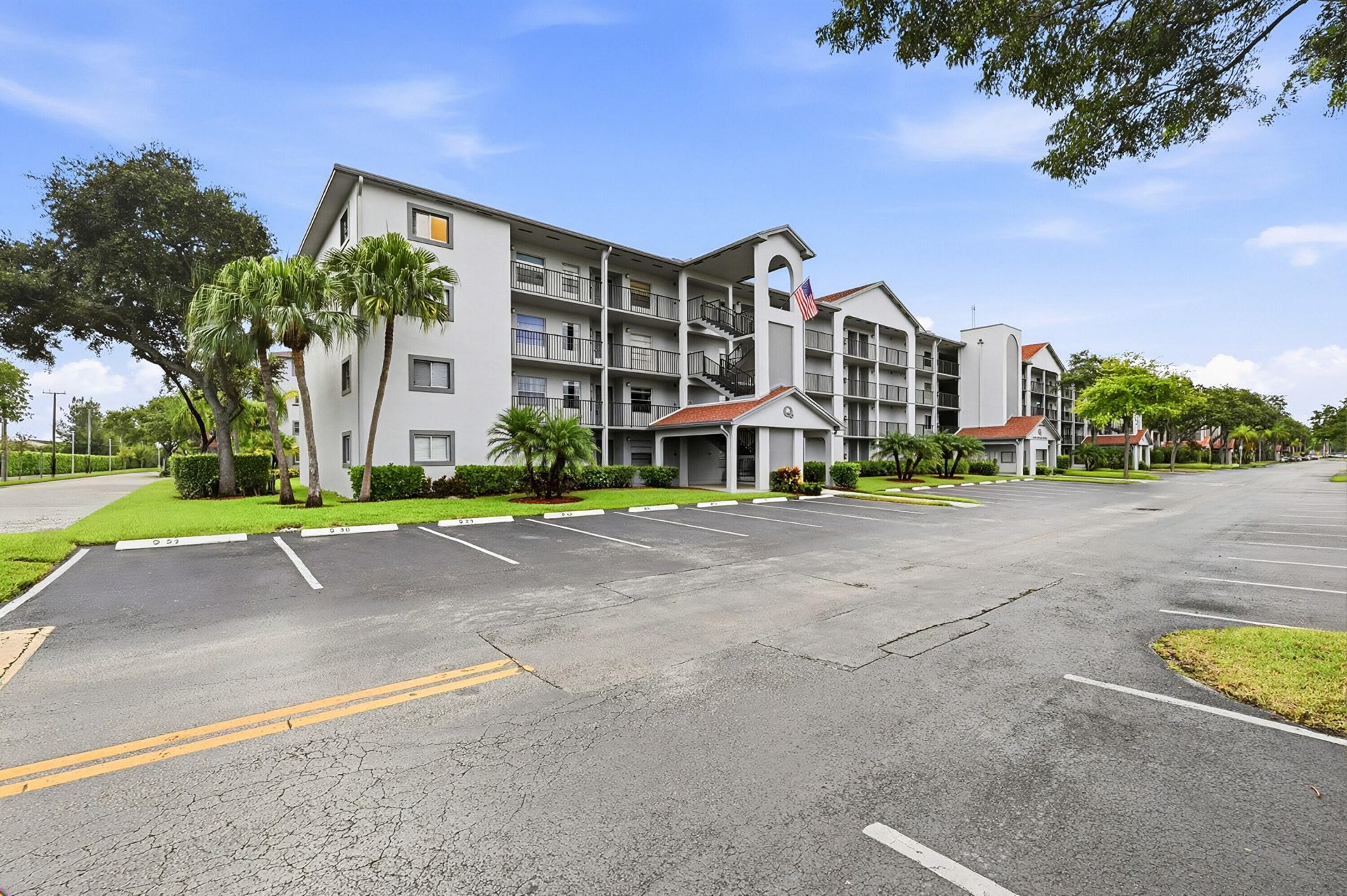 1400 SW 124th Terrace, Unit 202Q, Pembroke Pines, FL 33027 Photo