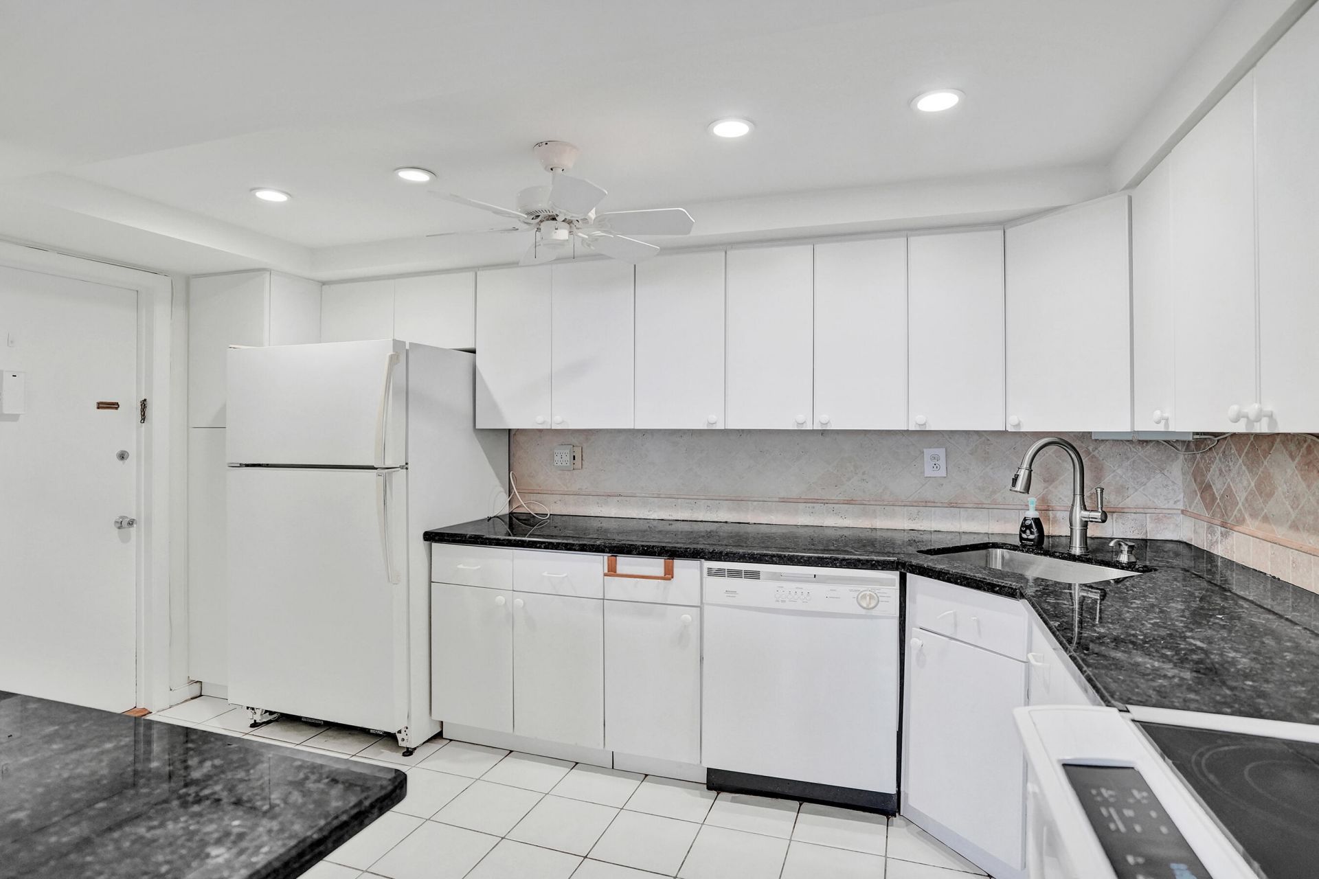 1400 S Ocean Drive, Unit 1002, Hollywood, FL 33019 Photo