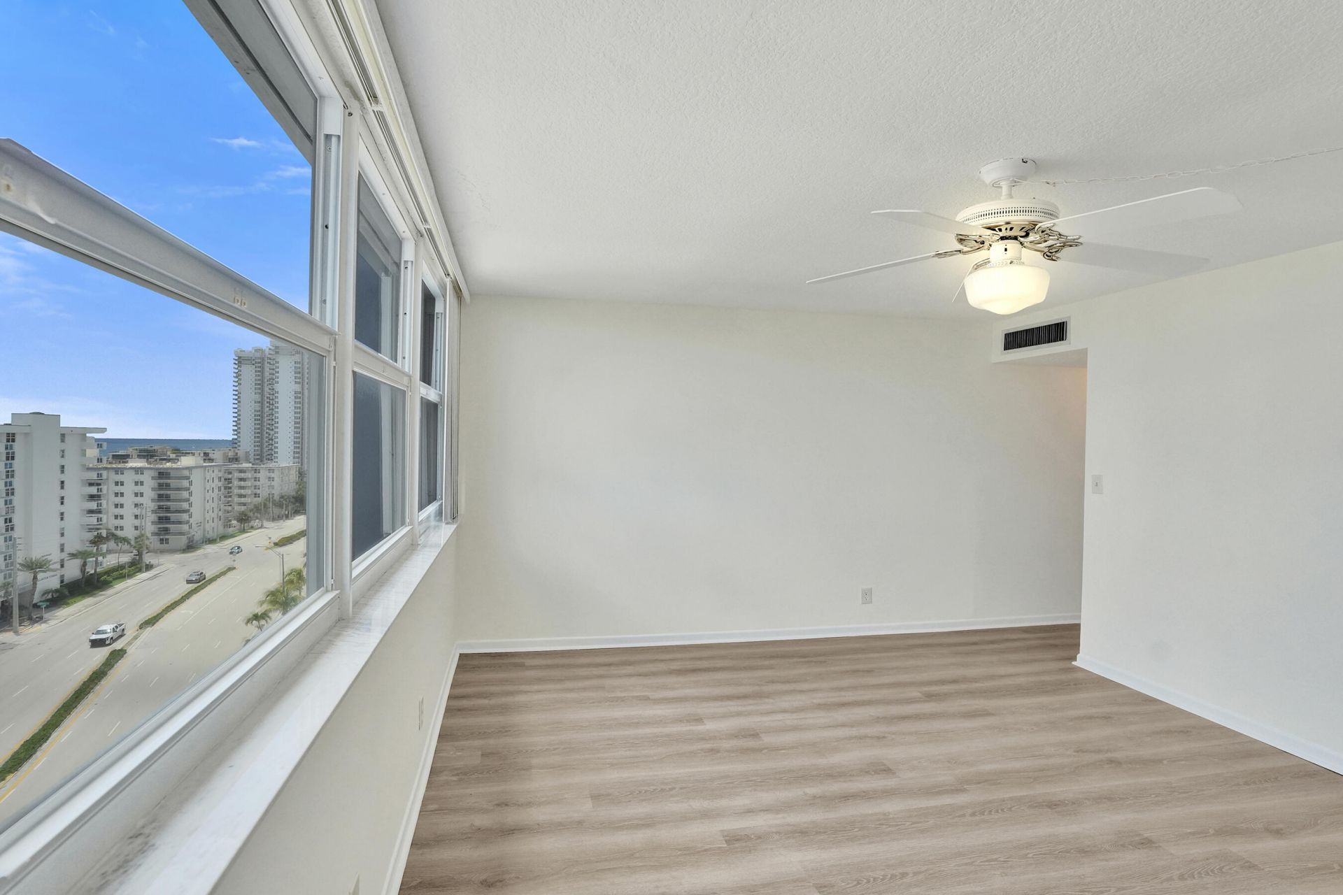 1400 S Ocean Drive, Unit 1002, Hollywood, FL 33019 Photo