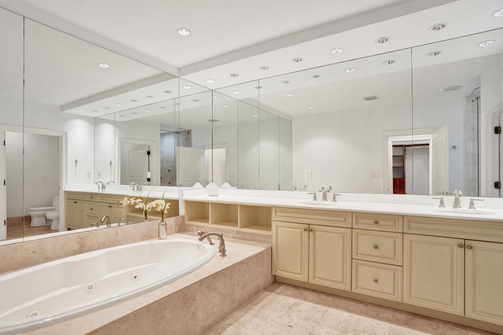 210 Hendricks Isle, Fort Lauderdale, FL 33301 Photo