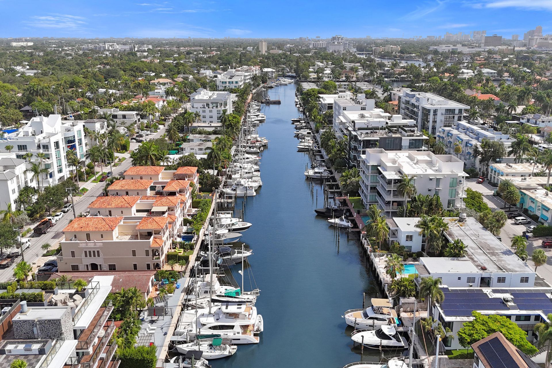 210 Hendricks Isle, Fort Lauderdale, FL 33301 Photo
