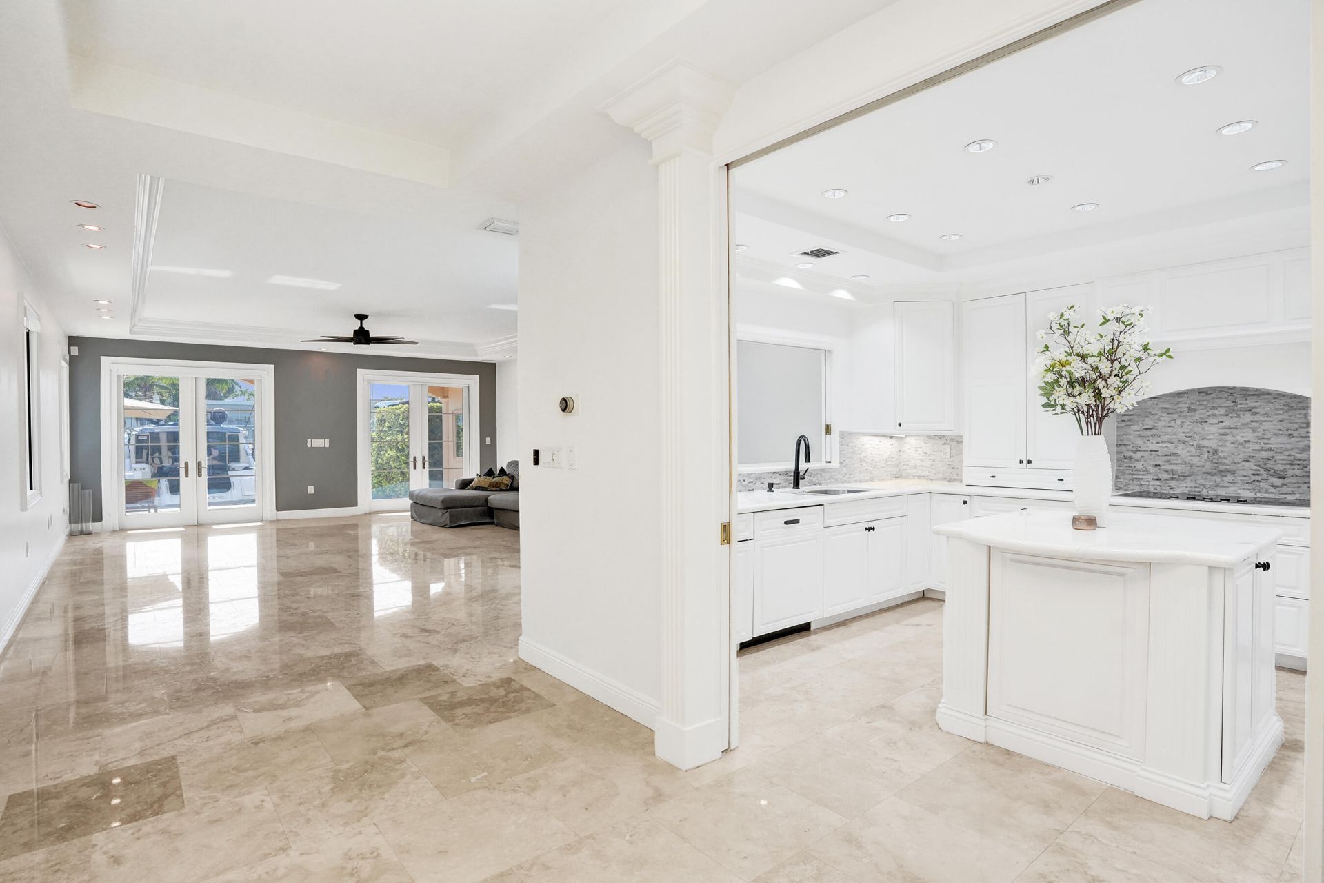 210 Hendricks Isle, Fort Lauderdale, FL 33301 Photo
