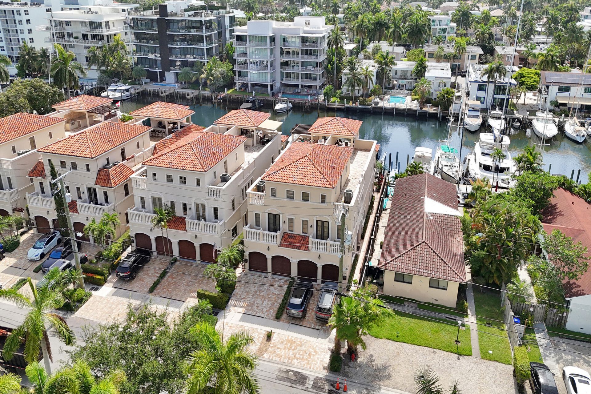 210 Hendricks Isle, Fort Lauderdale, FL 33301 Photo