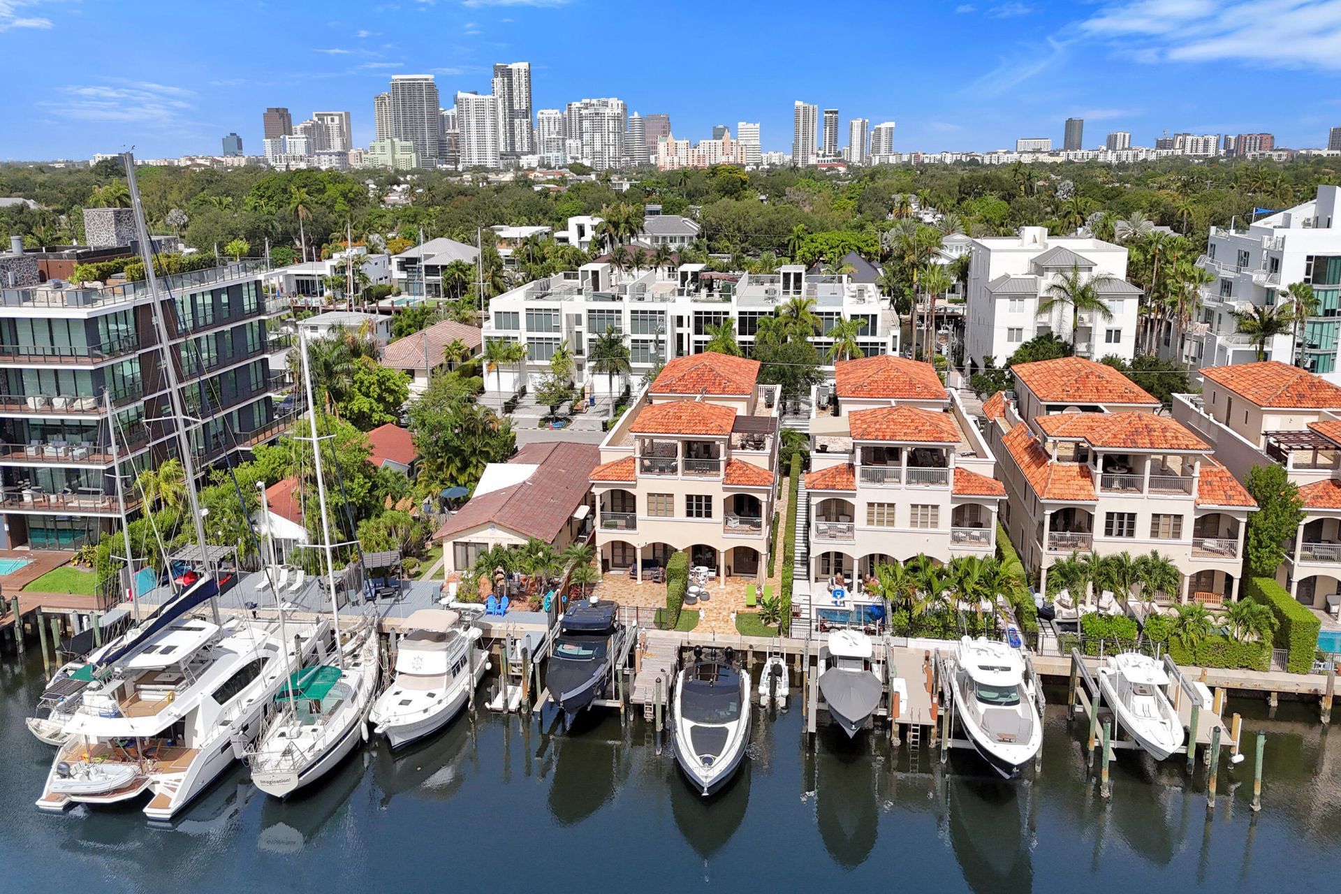 210 Hendricks Isle, Fort Lauderdale, FL 33301 Photo