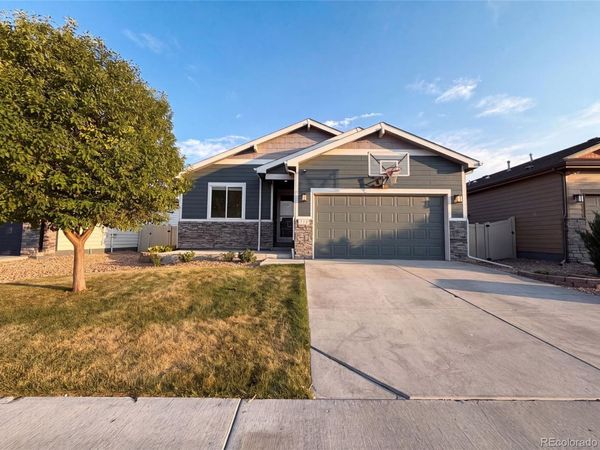 712 N Country Trail , Ault, CO 80610