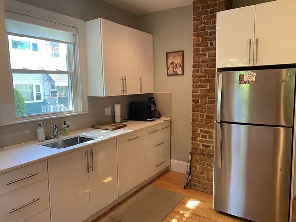 6 Fourth Street Pl, Unit 1, Cambridge, MA 02141