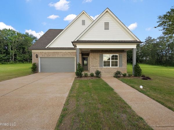 6464 Chloe Way, Walls, MS 38680