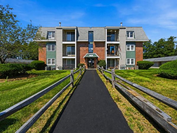 5 Roedean Drive, Unit 302, Nashua, NH 03063