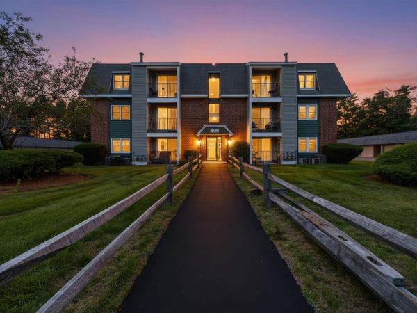 5 Roedean Drive, Unit 302, Nashua, NH 03063