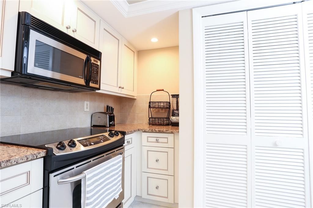 1760 Bald Eagle Dr, Unit 506C, Naples, FL 34105 Photo