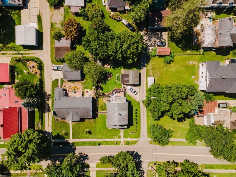 104 E Pleasant Street, Mount Vernon, OH 43050 Photo 2