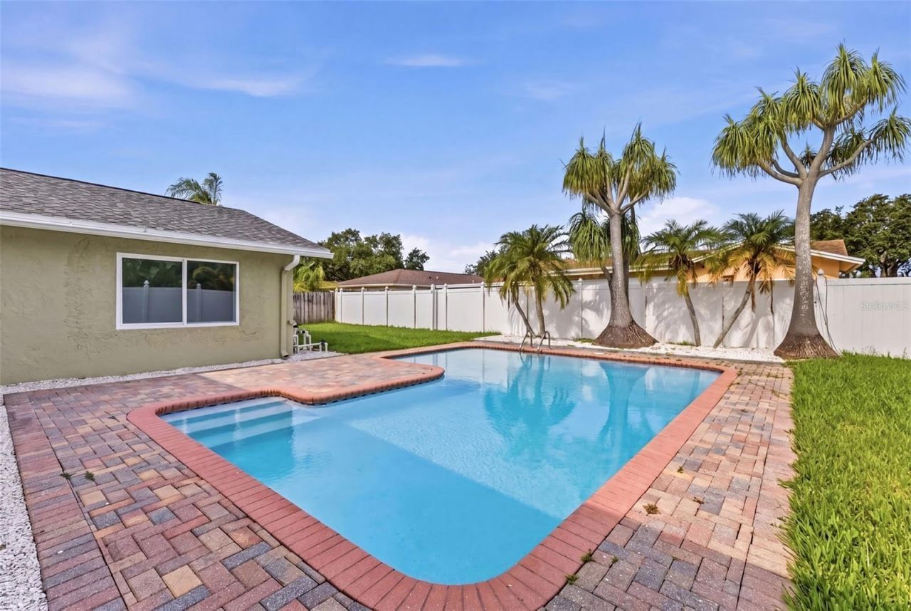 9354 119th Way, Seminole, FL 33772 Photo