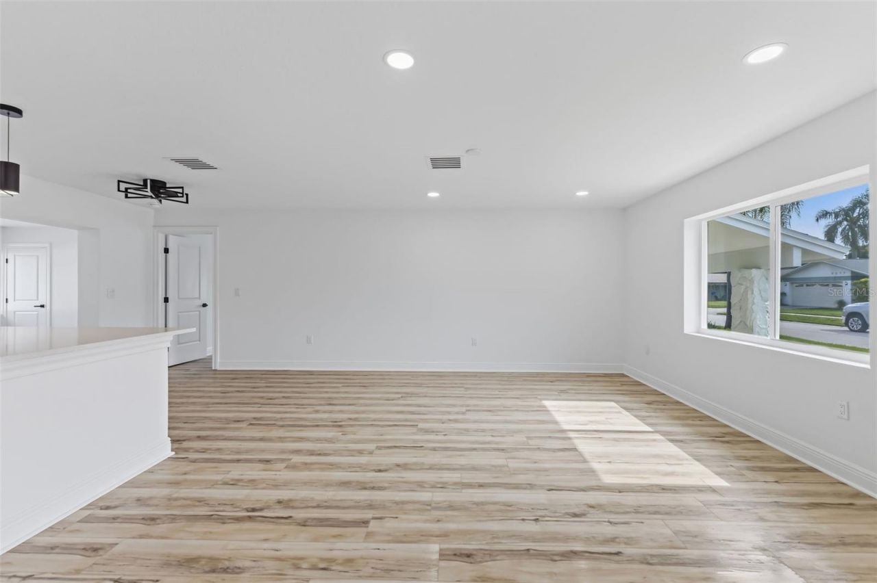 9354 119th Way, Seminole, FL 33772 Photo