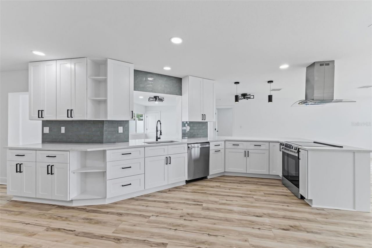 9354 119th Way, Seminole, FL 33772 Photo