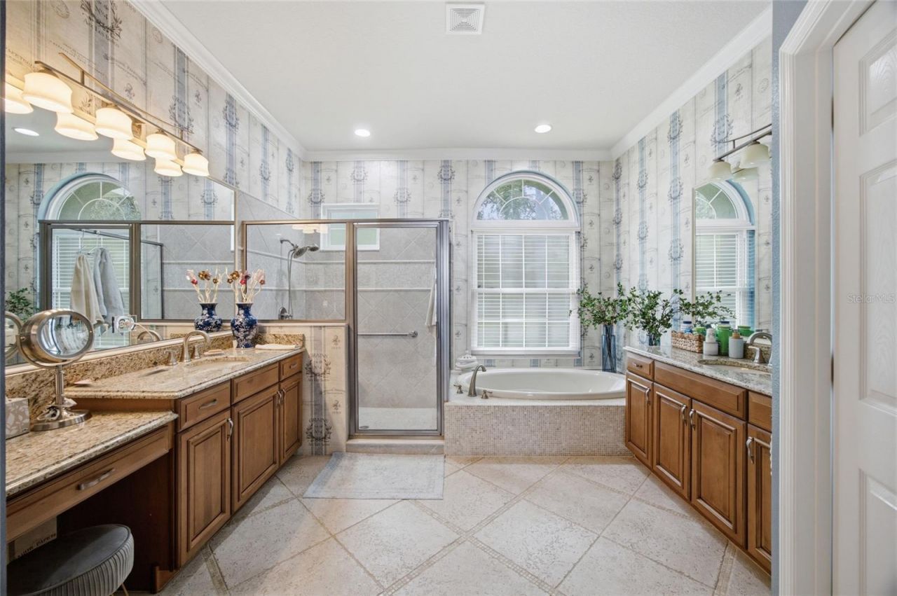 2013 Raven Manor Drive, Dover, FL 33527 Photo