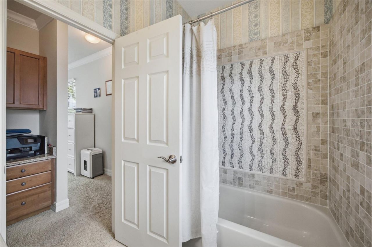 2013 Raven Manor Drive, Dover, FL 33527 Photo