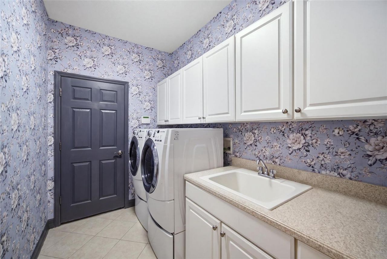 2013 Raven Manor Drive, Dover, FL 33527 Photo