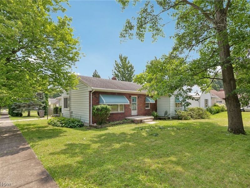 901 S Belle Vista Avenue , Youngstown, OH 44509 Photo 17