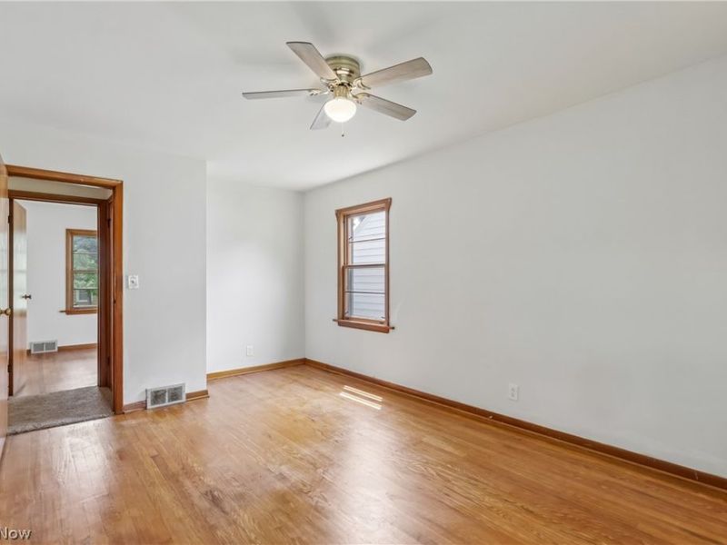 901 S Belle Vista Avenue , Youngstown, OH 44509 Photo 27