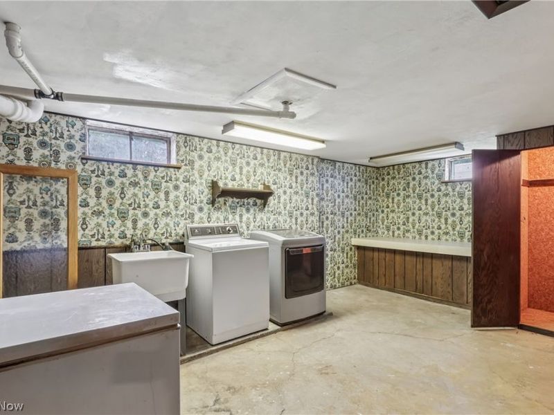 901 S Belle Vista Avenue , Youngstown, OH 44509 Photo 28