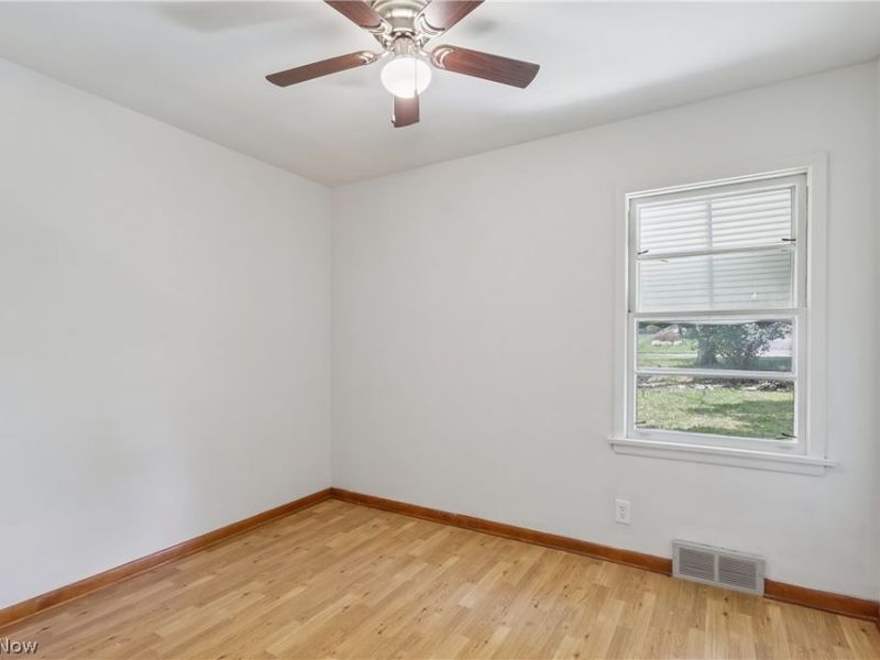 901 S Belle Vista Avenue , Youngstown, OH 44509 Photo 36