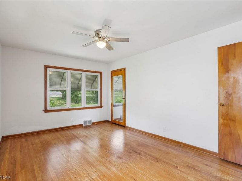 901 S Belle Vista Avenue , Youngstown, OH 44509 Photo 6