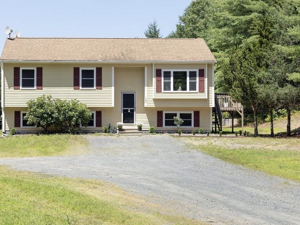 133 Pleasant Street, Plympton, MA 02367