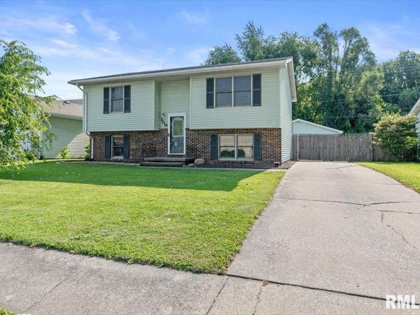 2016 Skipton Road, Springfield, IL 62702