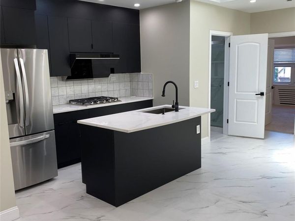 14114 Booth Memorial Avenue , Unit 2, Flushing, NY 11355