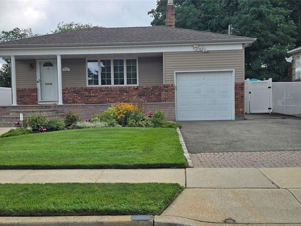 737 Virginia Avenue , North Bellmore, NY 11710