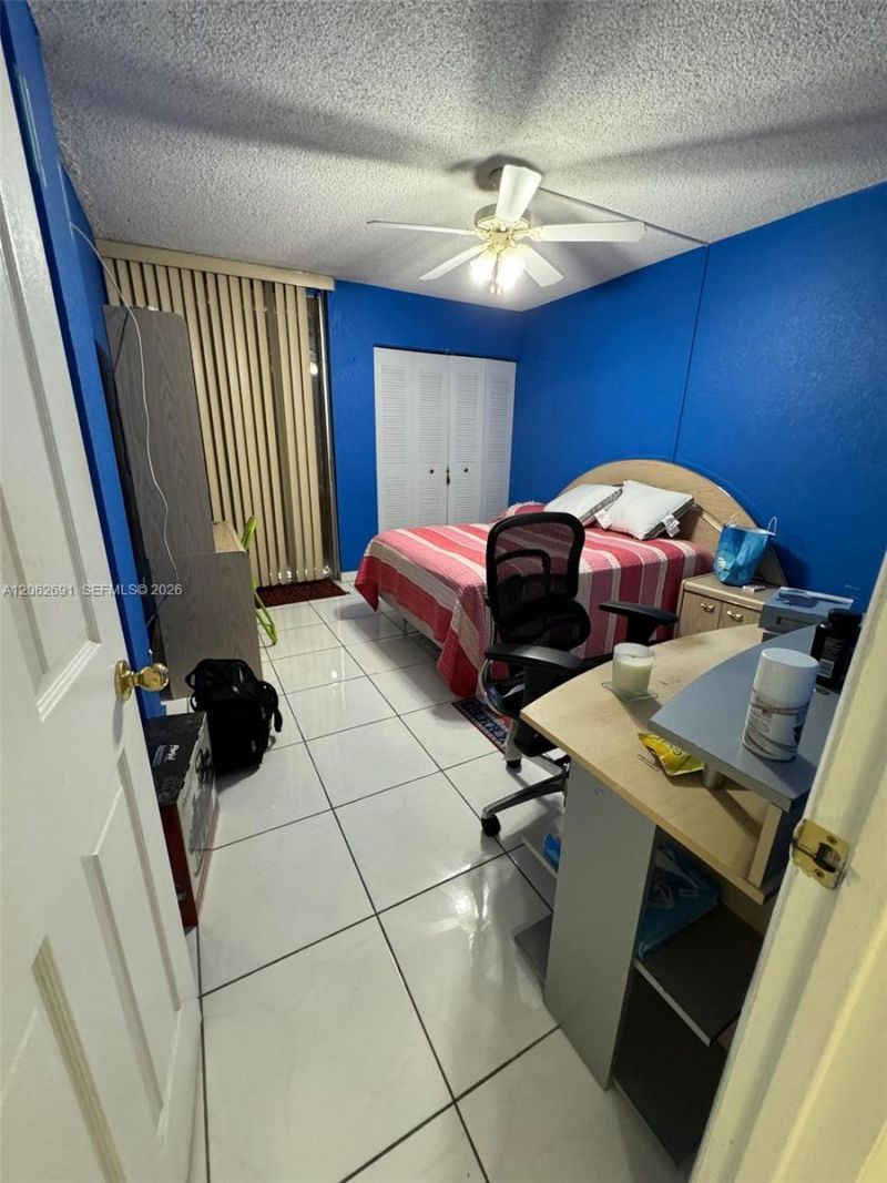 9240 Fontainebleau Blvd, Unit 204, Miami, FL 33172 Photo