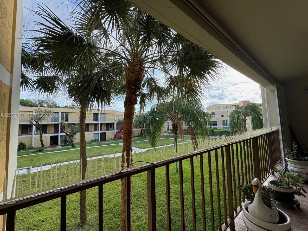 9240 Fontainebleau Blvd, Unit 204, Miami, FL 33172 Photo